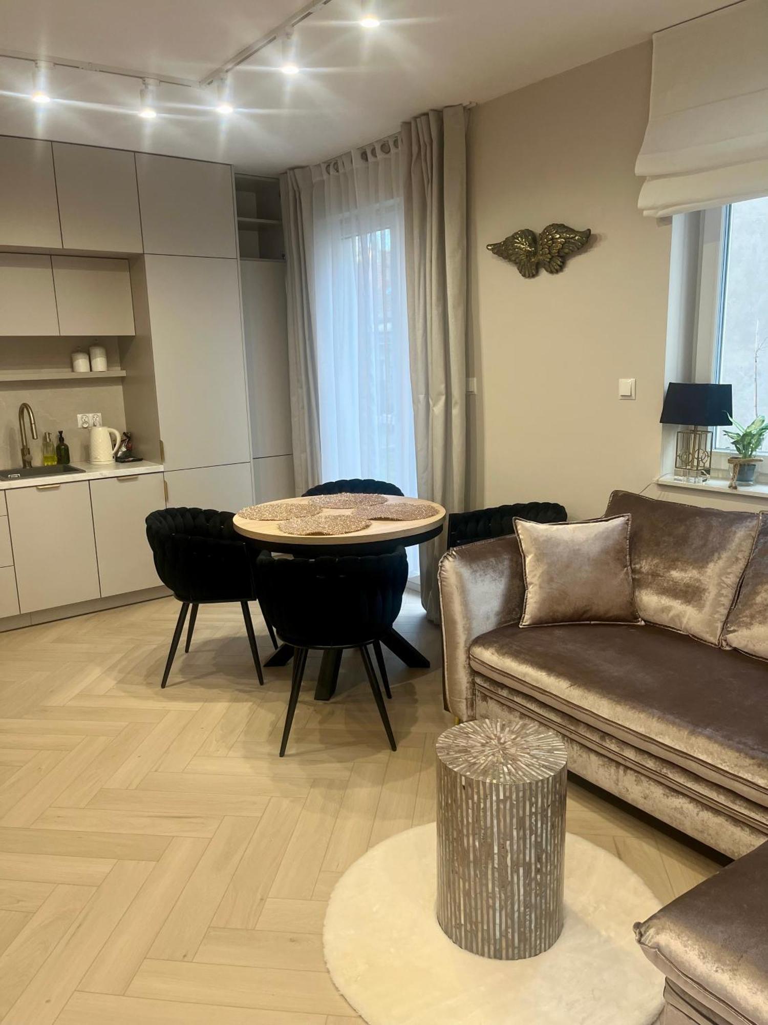 Apartament Kaszmirowy บีเอสโก-เบียวา ภายนอก รูปภาพ